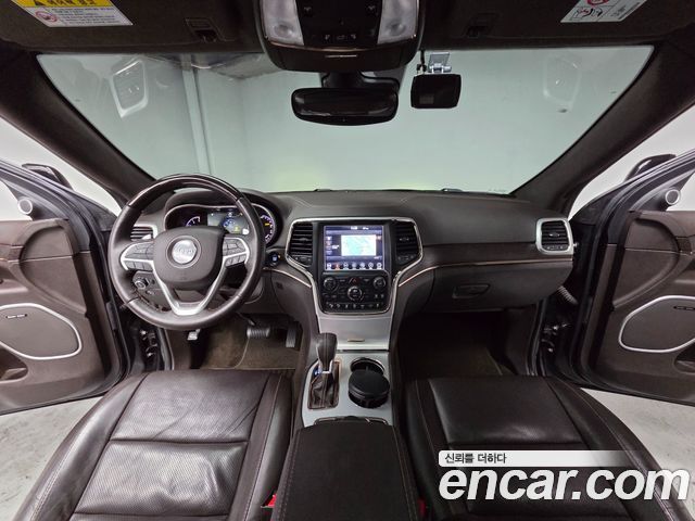 Jeep Grand Cherokee 3.0 Diesel Overland Summit WK2 2018 — фото 6