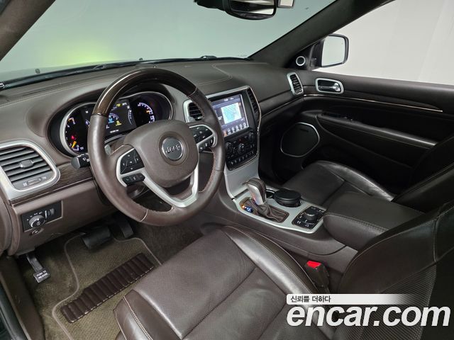 Jeep Grand Cherokee 3.0 Diesel Overland Summit WK2 2018 — фото 10