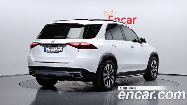 Mercedes-Benz GLE-Class (W167) GLE300d 4MATIC 2023 — фото 2