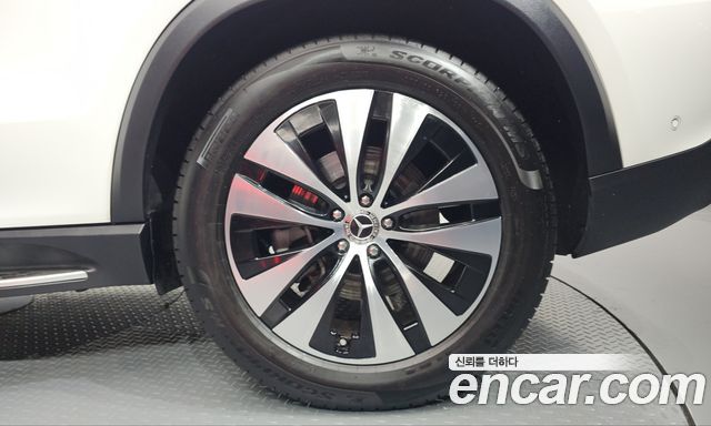 Mercedes-Benz GLE-Class (W167) GLE300d 4MATIC 2023 — фото 21