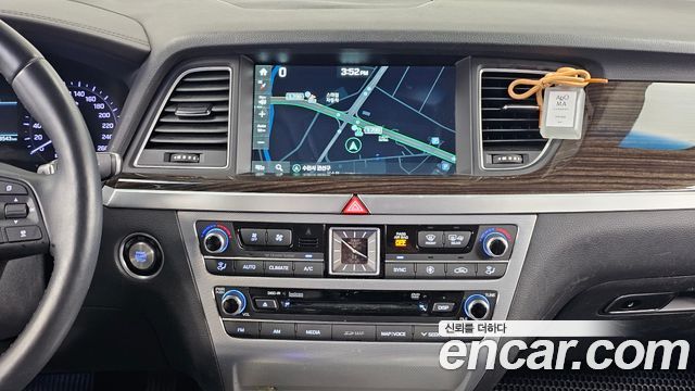 Genesis G80 3.3 GDI AWD Premium Luxury 2018 — фото 13