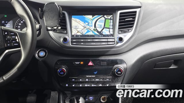 Hyundai Tucson Diesel 1.7 2WD Modern 2017 — фото 13