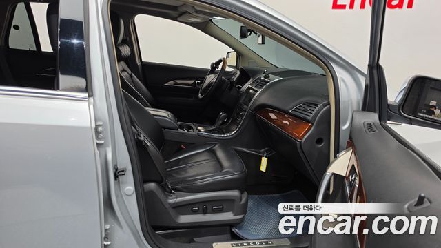 Lincoln MKX 3.7 AWD 2012 — фото 11