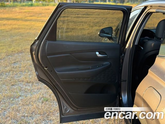 Hyundai Santa Fe Diesel 2.2 2WD Exclusive 2022 — фото 23