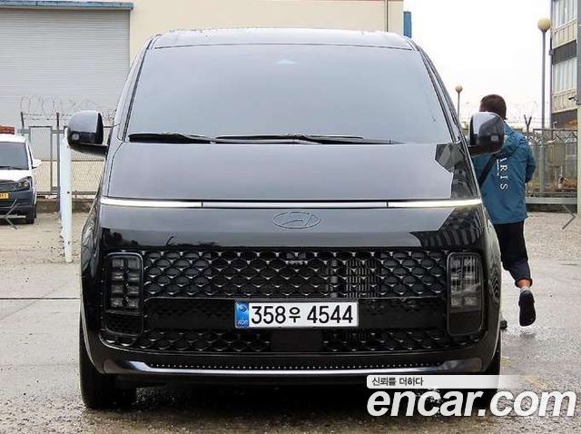 Hyundai Staria 4WD Lounge 9-Seater Inspiration