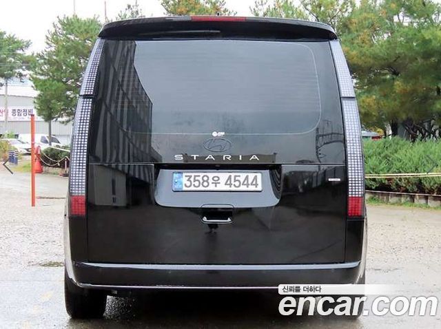 Hyundai Staria 4WD Lounge 9-Seater Inspiration 2025 — фото 4