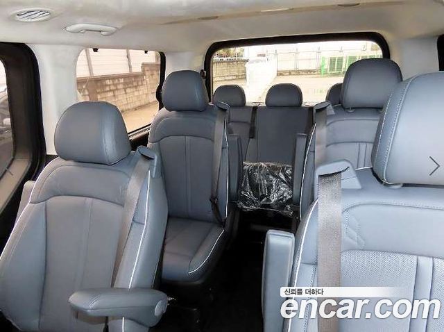 Hyundai Staria 4WD Lounge 9-Seater Inspiration 2025 — фото 7