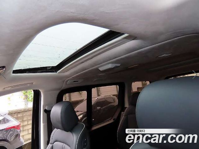 Hyundai Staria 4WD Lounge 9-Seater Inspiration 2025 — фото 18