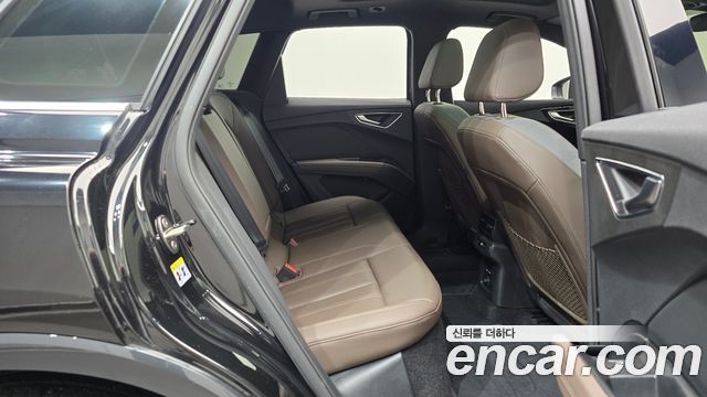 Audi Q4 e-tron (F4) 45 Premium 2025 — фото 11