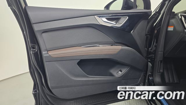 Audi Q4 e-tron (F4) 45 Premium 2025 — фото 24