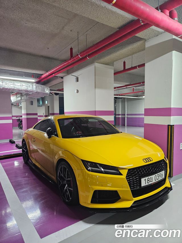 Audi TTS (8S) Coupe 2,0 TFSI Quattro