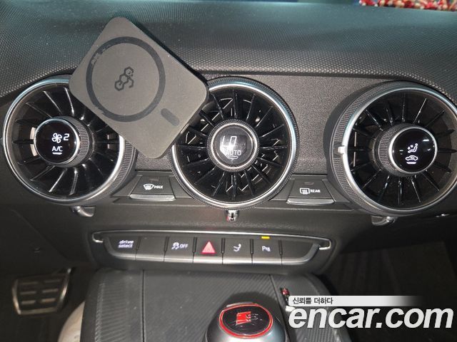 Audi TTS (8S) Coupe 2,0 TFSI Quattro 2016 — фото 13