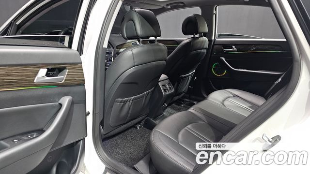 Hyundai Sonata (LF) 2.0 Smart 2015 — фото 12