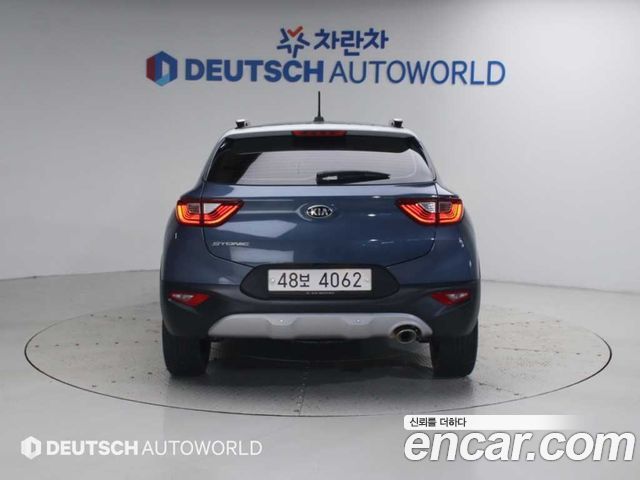 Kia Stonic 1.4 Prestige 2018 — фото 4