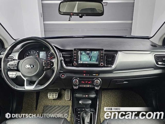Kia Stonic 1.4 Prestige 2018 — фото 7