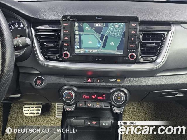 Kia Stonic 1.4 Prestige 2018 — фото 18