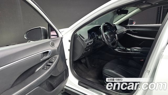 Hyundai Sonata (DN8) 2.0 LPG(rental car) Style 2021 — фото 10