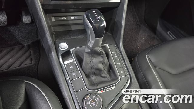 Volkswagen Tiguan (II) 2.0 TDI 4Motion Prestige 2023 — фото 9