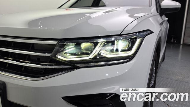 Volkswagen Tiguan (II) 2.0 TDI 4Motion Prestige 2023 — фото 22