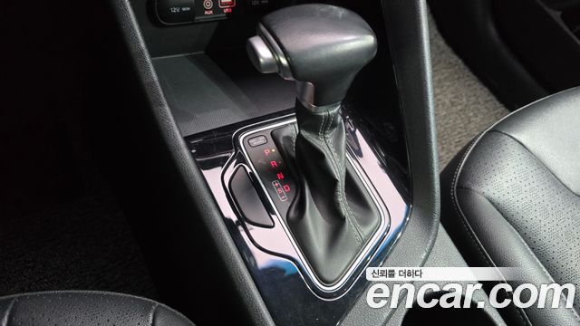 Kia Niro Prestige 2018 — фото 9