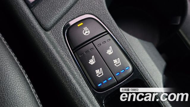 Kia Niro Prestige 2018 — фото 14