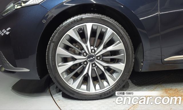 Kia K8 2.5 Gasoline 2WD Noblesse 2022 — фото 5