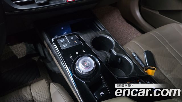 Kia K8 2.5 Gasoline 2WD Noblesse 2022 — фото 9