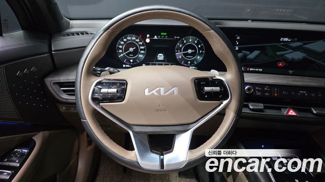 Kia K8 2.5 Gasoline 2WD Noblesse 2022 — фото 14