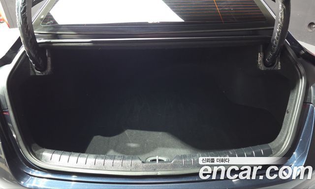Kia K8 2.5 Gasoline 2WD Noblesse 2022 — фото 19