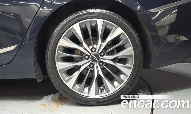 Kia K8 2.5 Gasoline 2WD Noblesse 2022 — фото 21