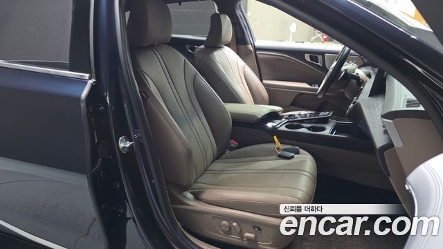 Kia K8 2.5 Gasoline 2WD Noblesse 2022 — фото 26