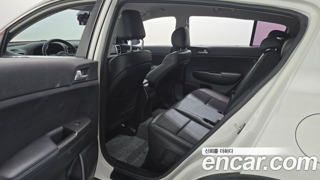 Kia Sportage (IV) Diesel 2WD Prestige 2016 — фото 12