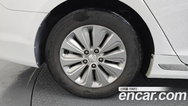 Hyundai Sonata Hybrid (LF) 2.0 HEV Modern 2015 — фото 5