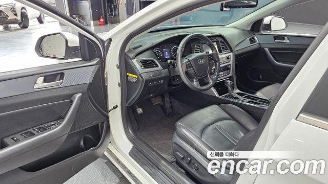 Hyundai Sonata Hybrid (LF) 2.0 HEV Modern 2015 — фото 10
