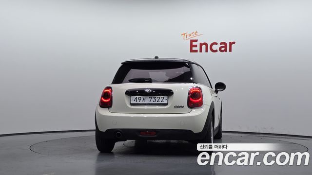 MINI Cooper Standard Third Generation 2018 — фото 4