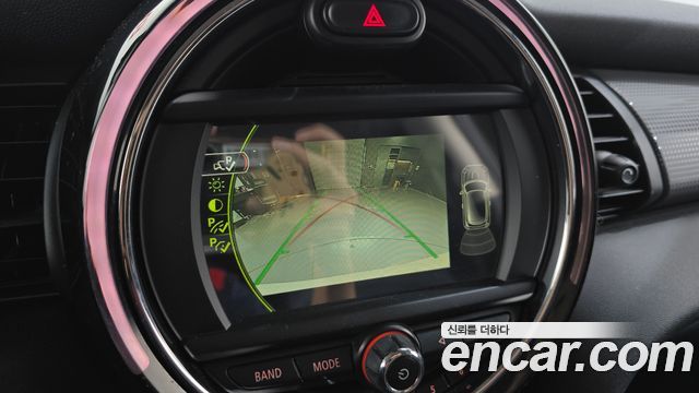 MINI Cooper Standard Third Generation 2018 — фото 14