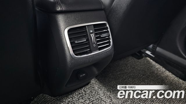 Kia K5 (II) 2.0 Luxury 2020 — фото 30