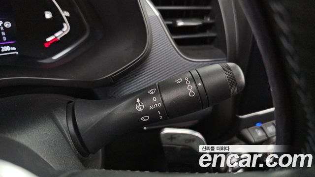 Renault Korea XM3 1.3 TCe RE Signature 2022 — фото 18