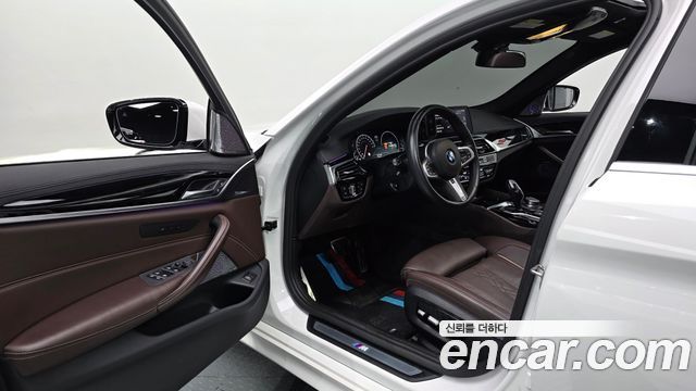 BMW 5 Series (G30) 530i M Sport Package Plus 2019 — фото 10