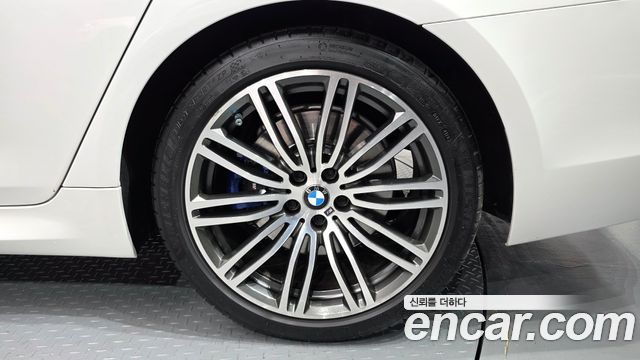 BMW 5 Series (G30) 530i M Sport Package Plus 2019 — фото 21