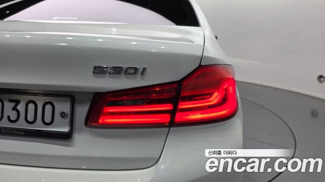 BMW 5 Series (G30) 530i M Sport Package Plus 2019 — фото 23