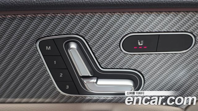 Mercedes-Benz A-Class (W177) A220 Hatchback 2024 — фото 13
