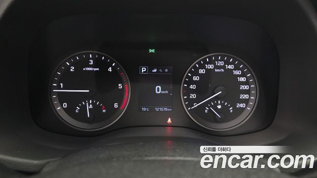 Hyundai Tucson Diesel 2.0 2WD Style 2017 — фото 8