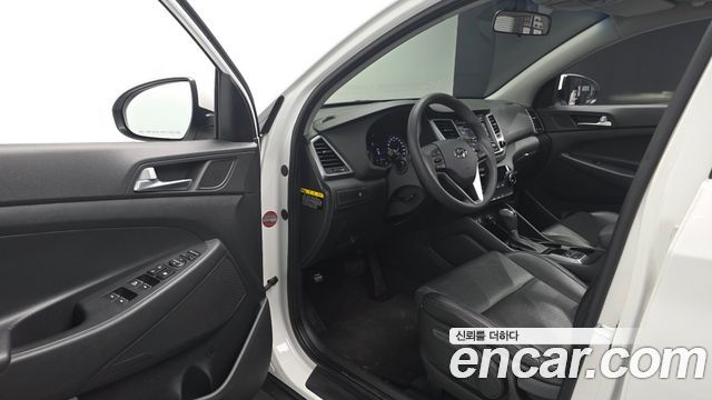 Hyundai Tucson Diesel 2.0 2WD Style 2017 — фото 10