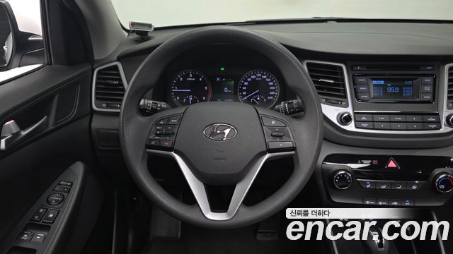 Hyundai Tucson Diesel 2.0 2WD Style 2017 — фото 14