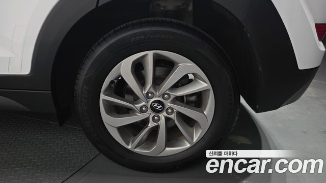 Hyundai Tucson Diesel 2.0 2WD Style 2017 — фото 21