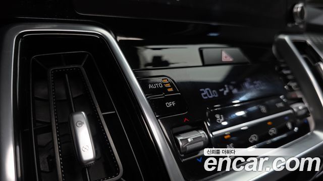 Kia Sorento (IV) Diesel 2.2 2WD Noblesse 2021 — фото 12