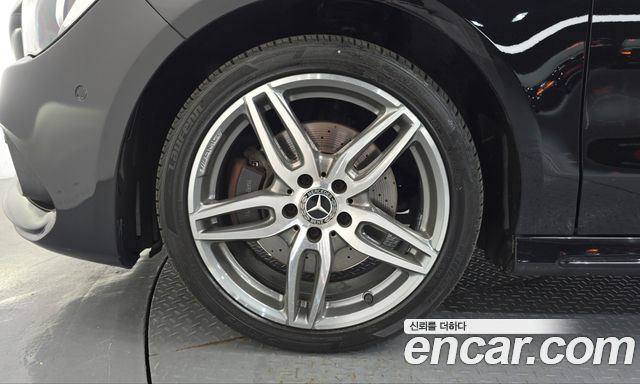 Mercedes-Benz CLA-Class (C117) CLA220 AMG Line 2018 — фото 5