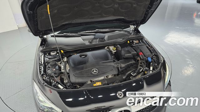 Mercedes-Benz CLA-Class (C117) CLA220 AMG Line 2018 — фото 6