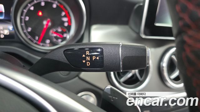 Mercedes-Benz CLA-Class (C117) CLA220 AMG Line 2018 — фото 9